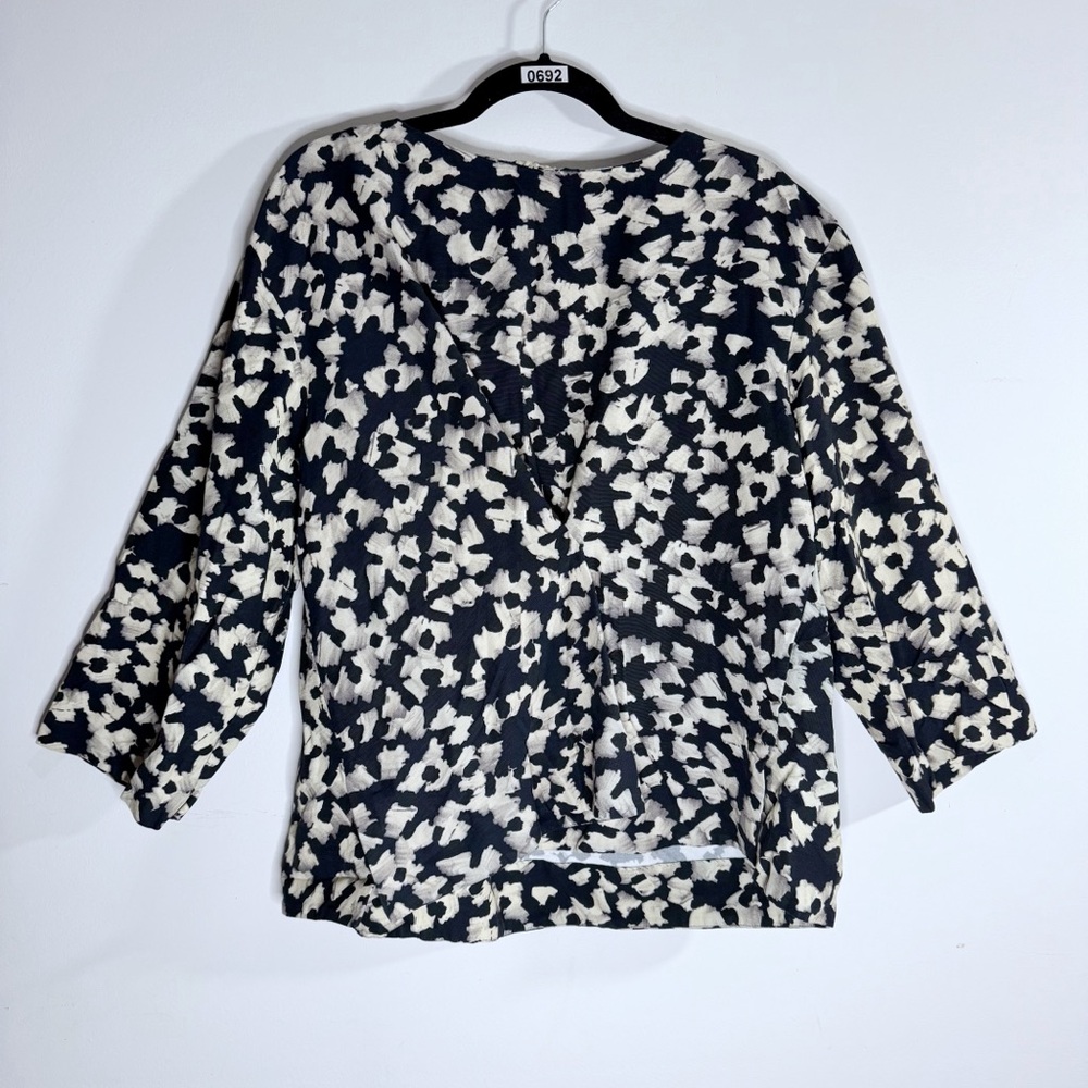 COS Minimalist Blouse Black White Abstract Print Top Size 12